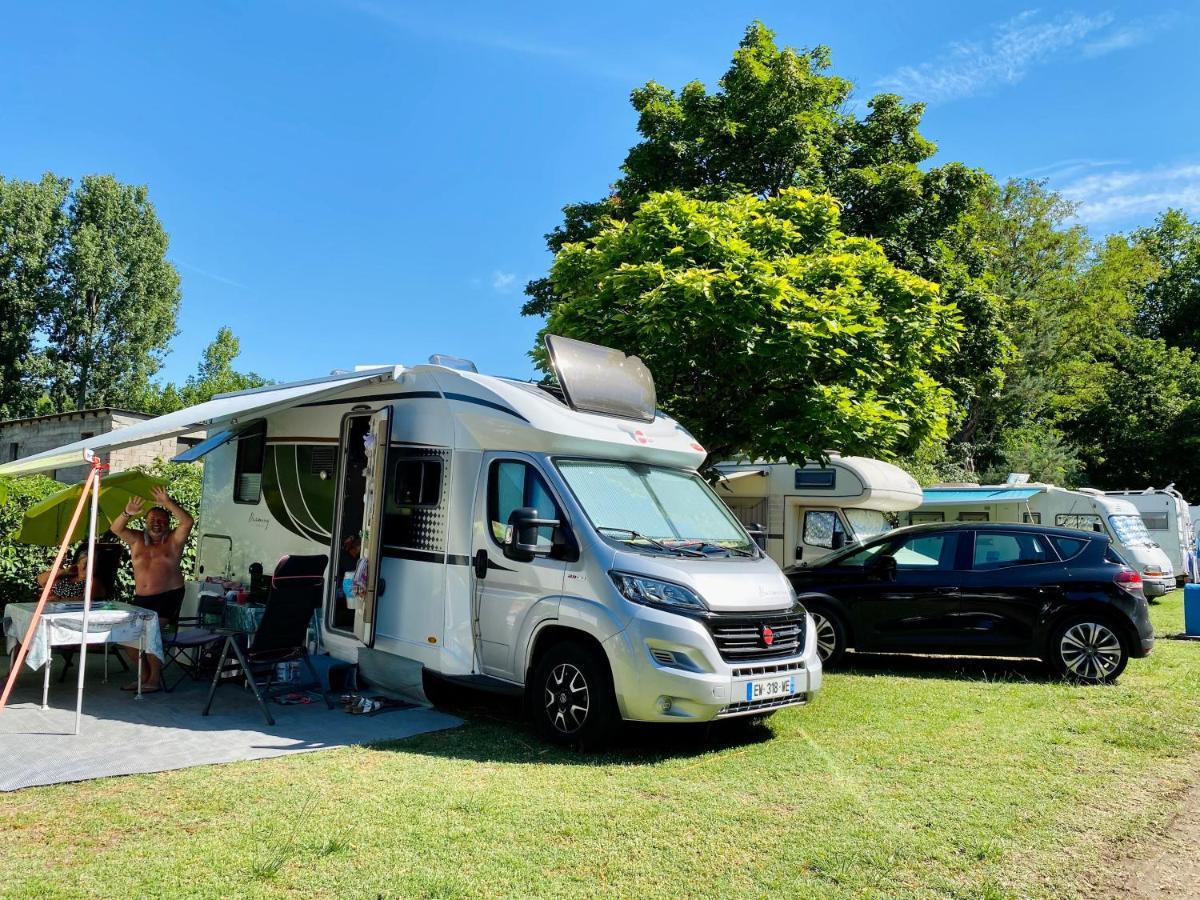 Camping Paradis Family Des Issoux Lalevade-dʼArdèche Exterior foto